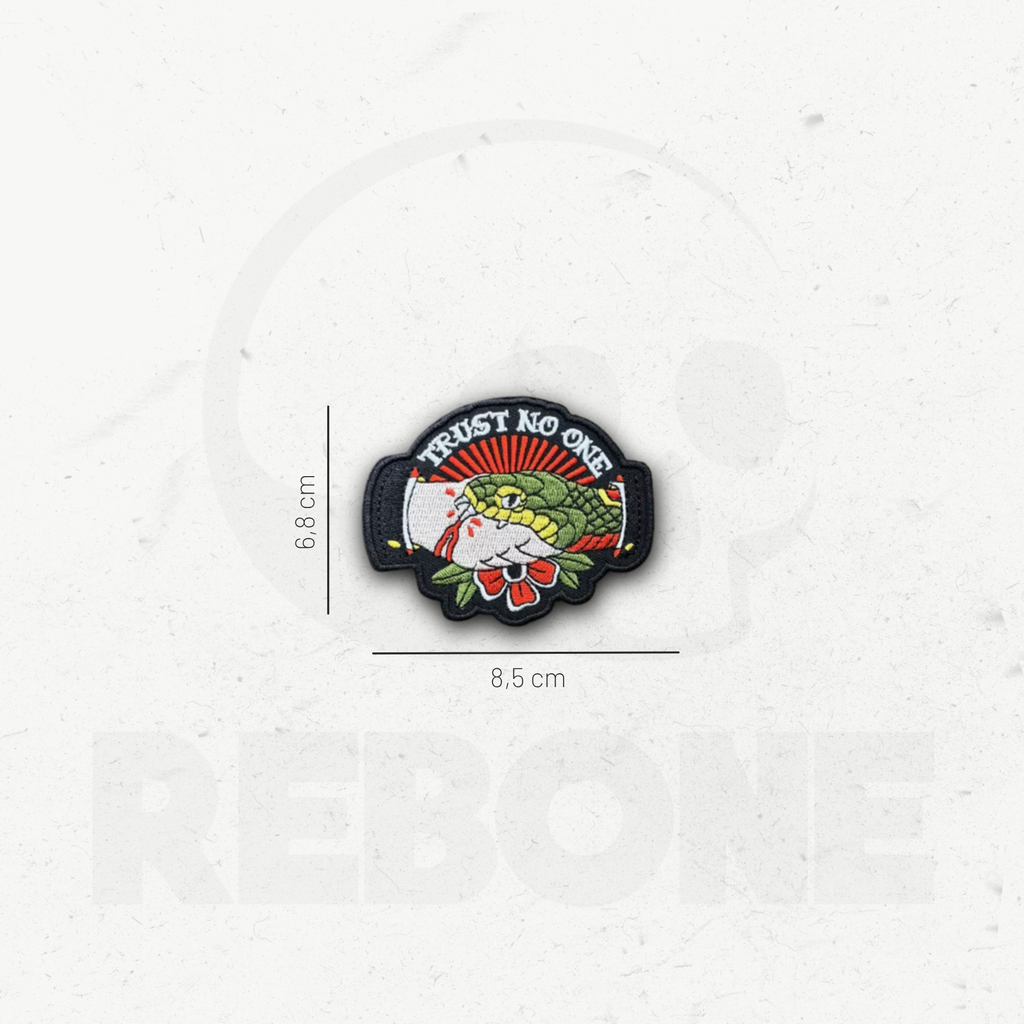 TRUST NO ONE - PATCH BRODÉ